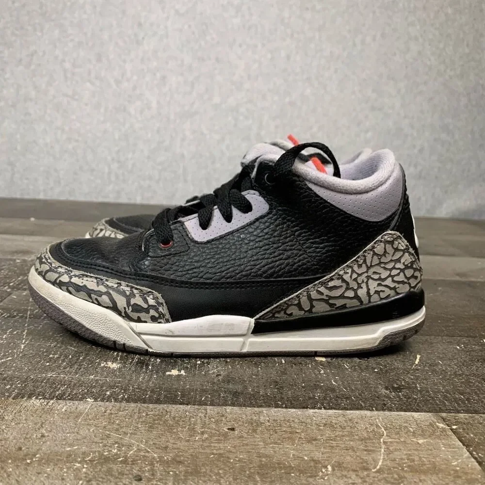 Nike Air Jordan 3 Retro Kids Size 2Y OG Black Cement Basketball Shoes Sneakers